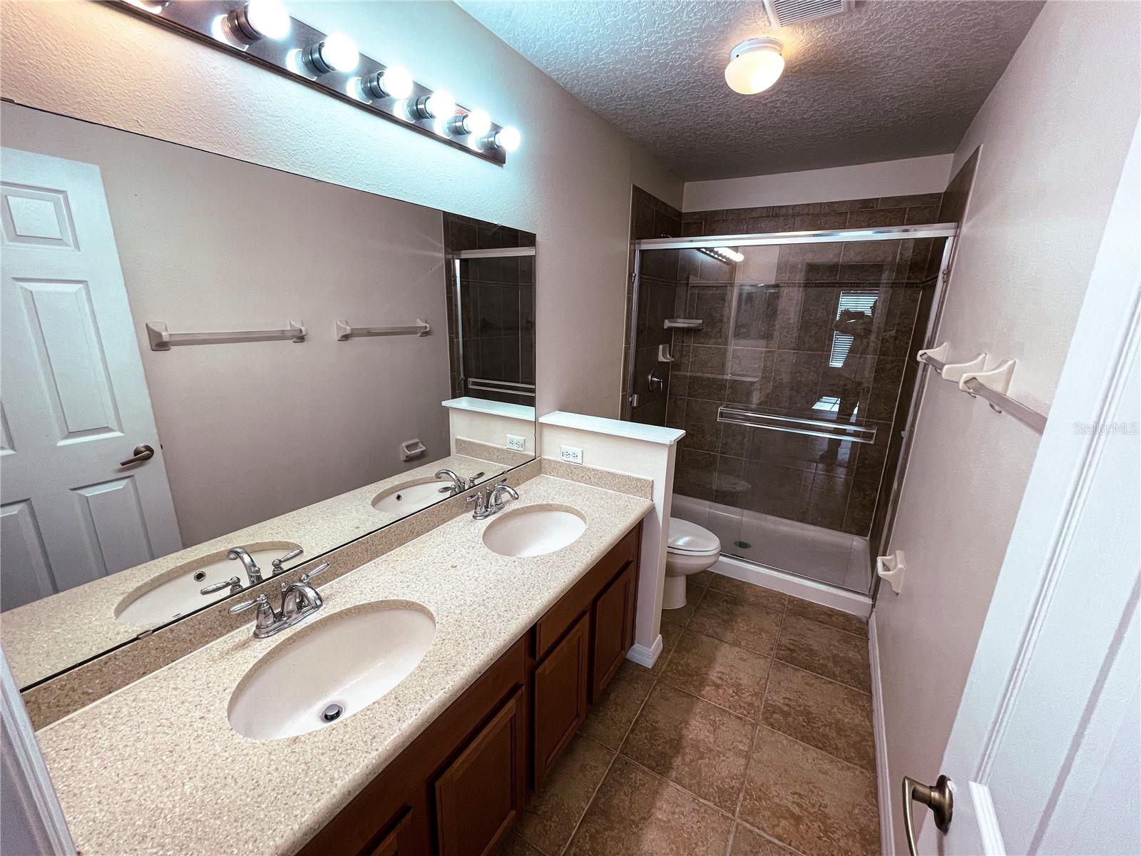 Image 4 of 28 For 3855 Shaftbury Place 0