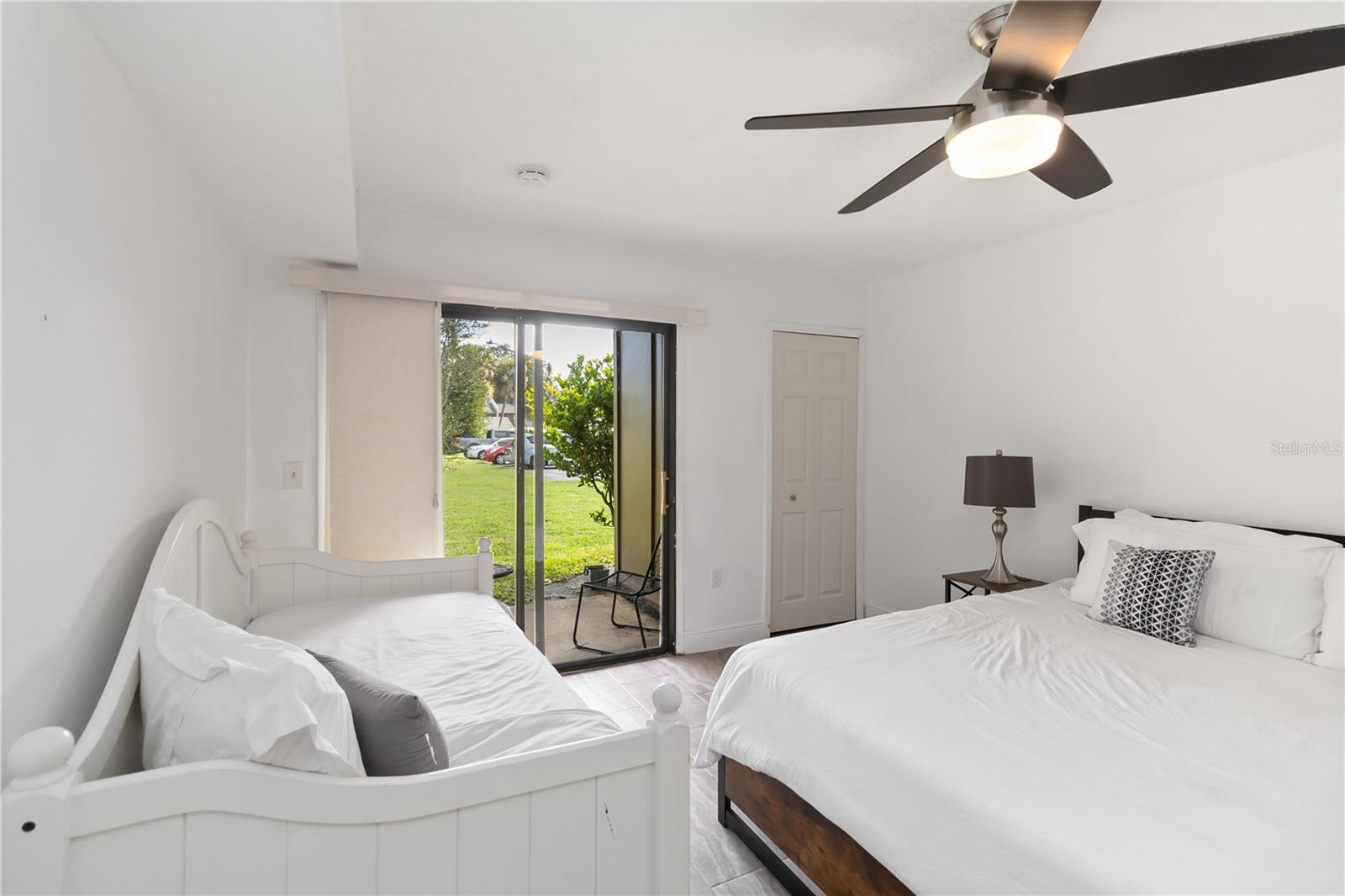 Image 11 of 24 For 5493 Pine Creek Drive 1904