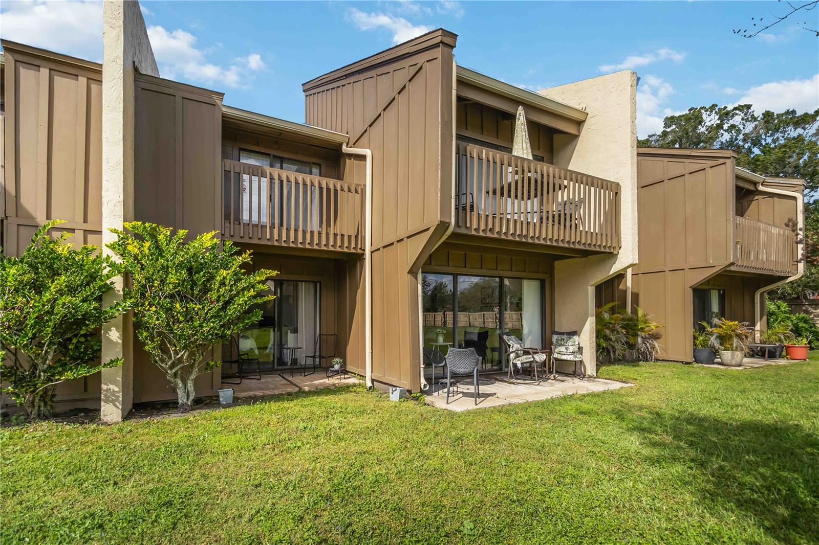 Image 18 of 24 For 5493 Pine Creek Drive 1904