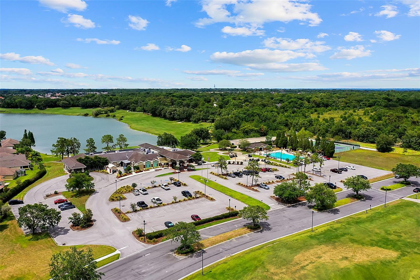 Image 12 of 76 For 685 Whisper Woods Drive