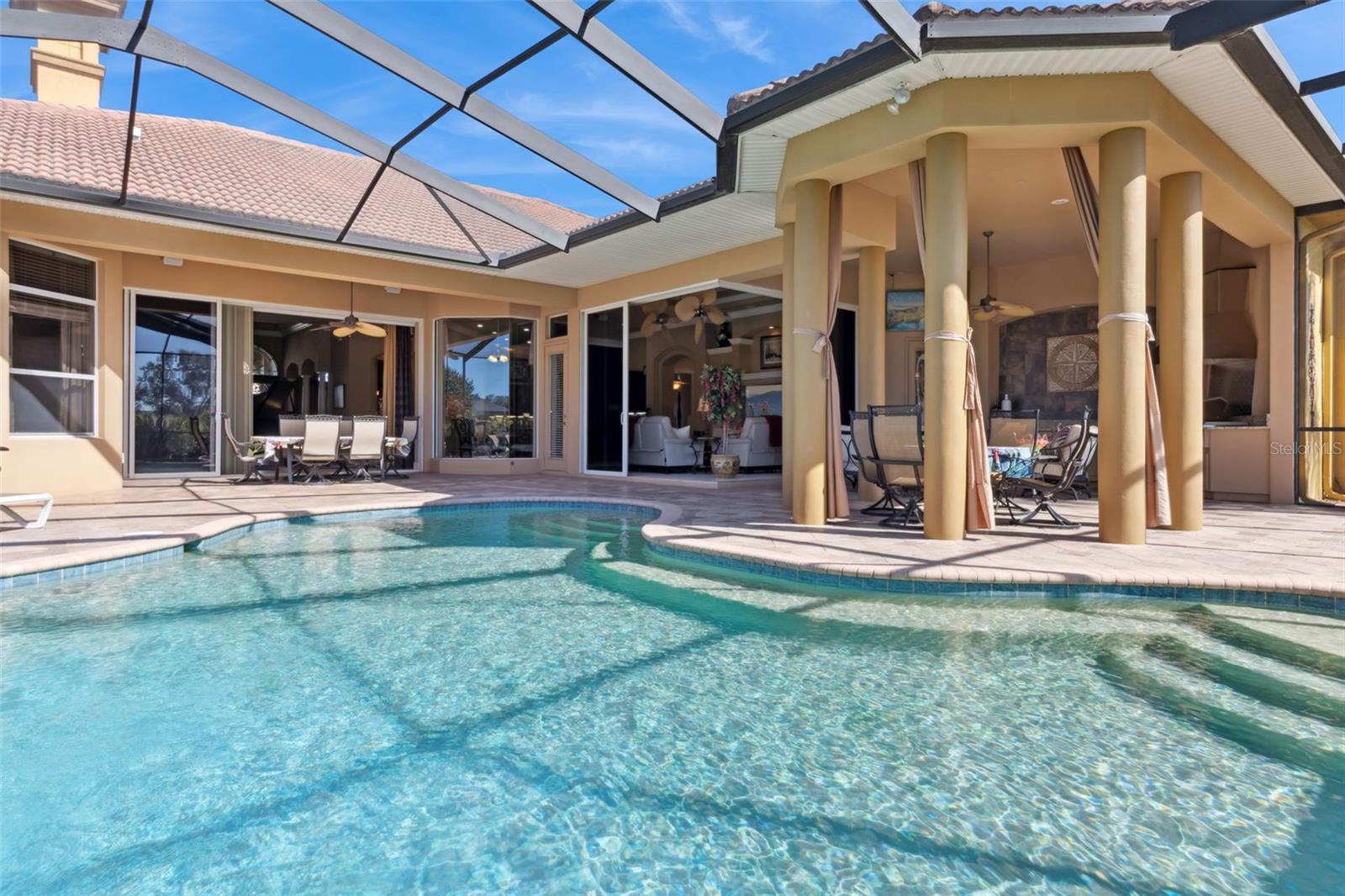 Image 32 of 76 For 685 Whisper Woods Drive