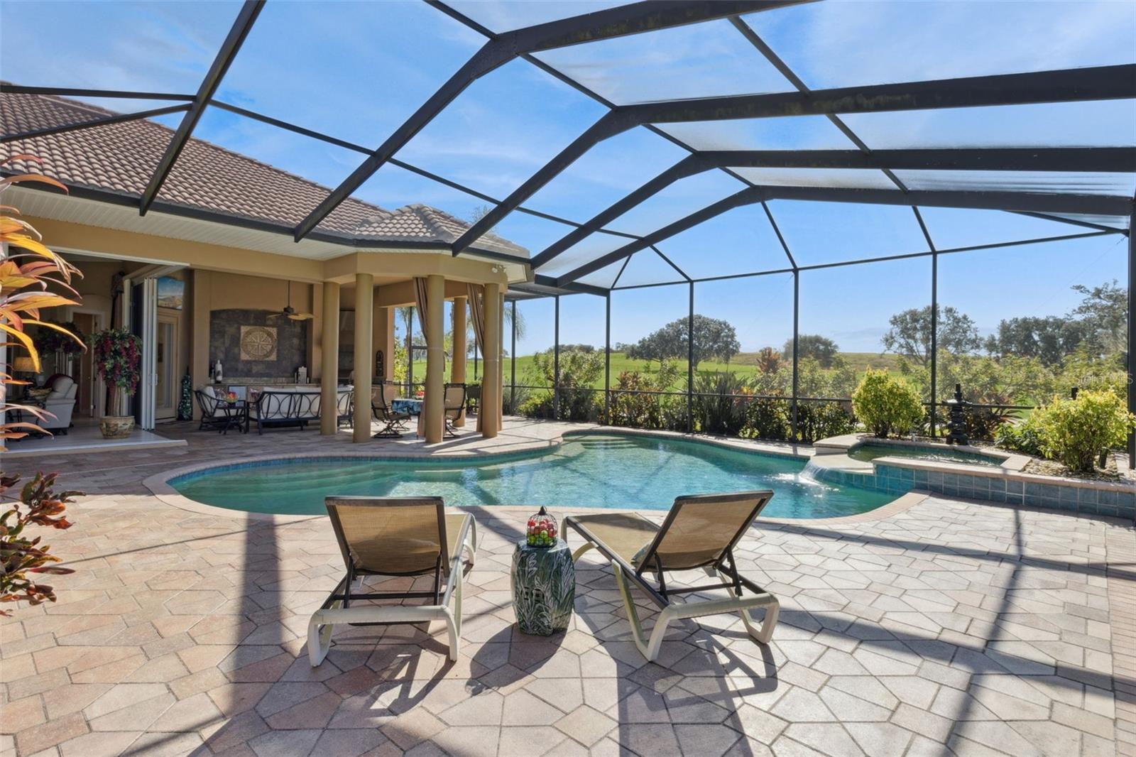 Image 34 of 76 For 685 Whisper Woods Drive