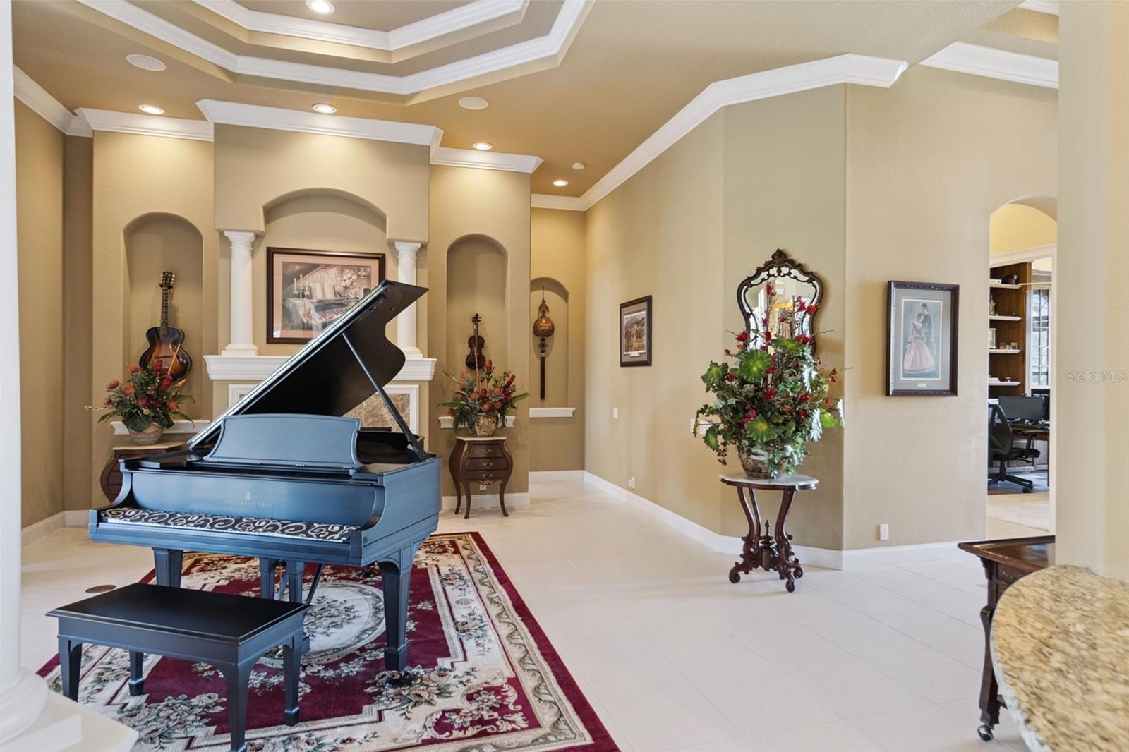 Image 70 of 76 For 685 Whisper Woods Drive