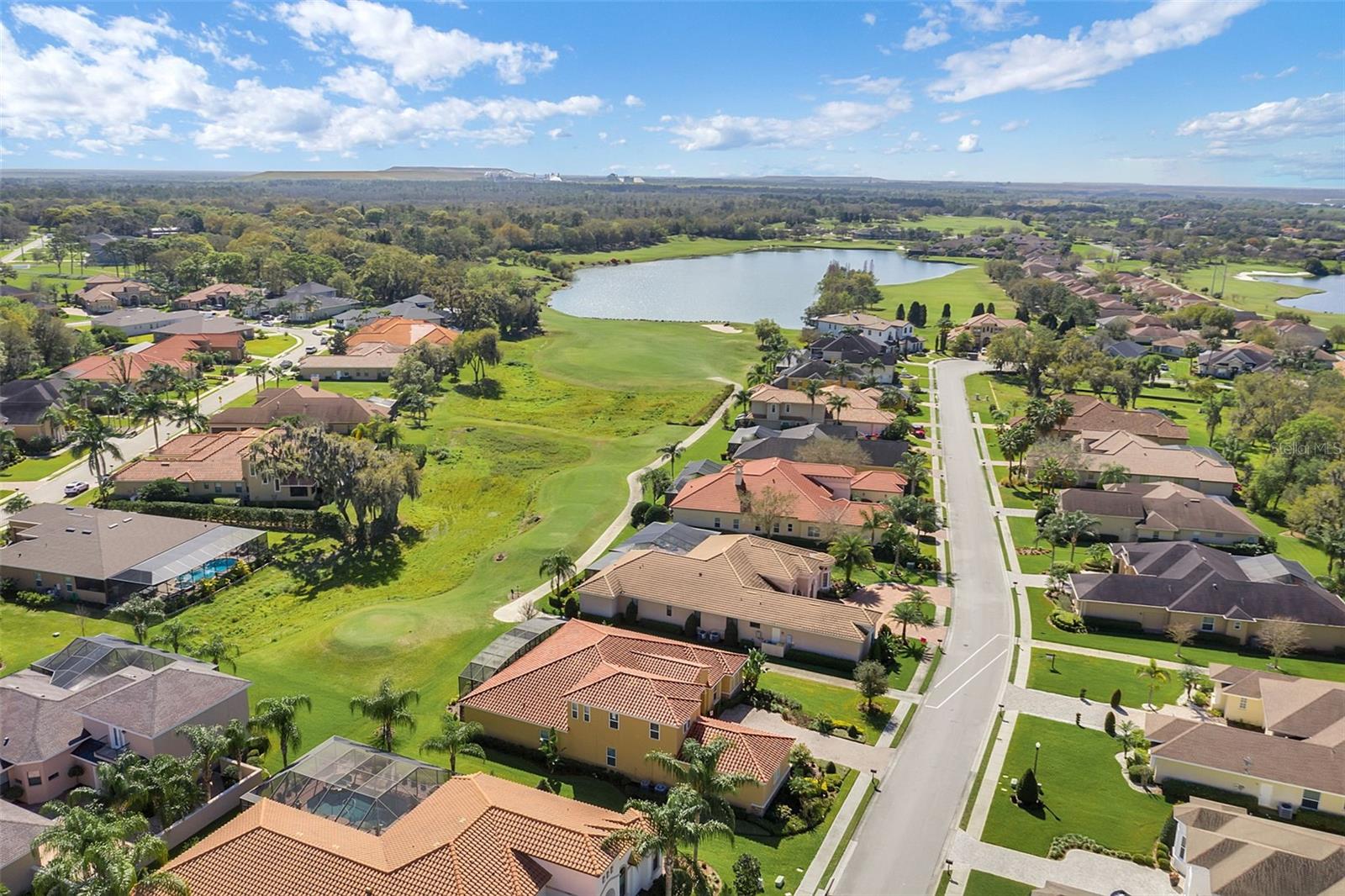 Image 8 of 76 For 685 Whisper Woods Drive