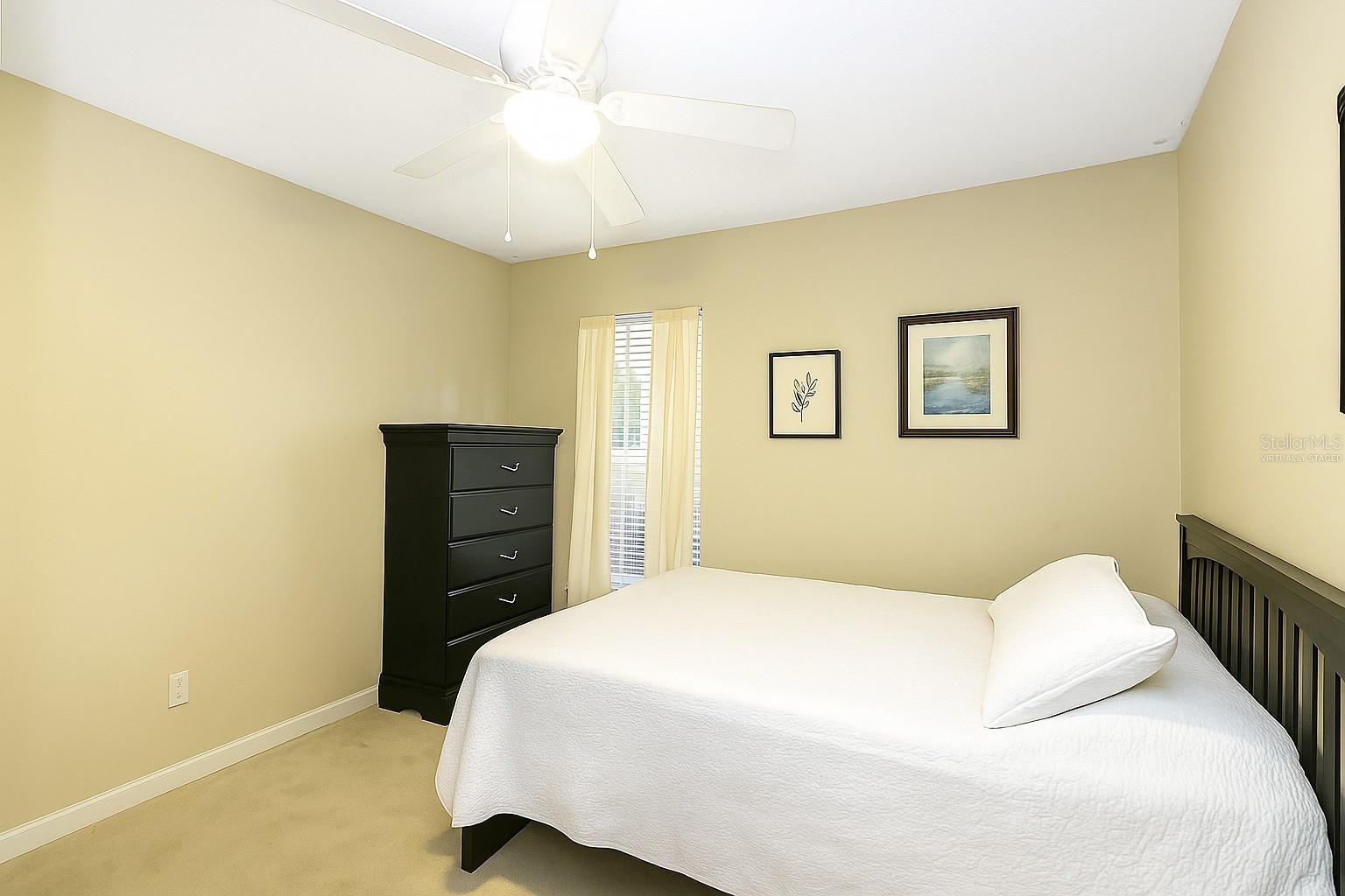 Image 14 of 21 For 881 Garden Glen Loop