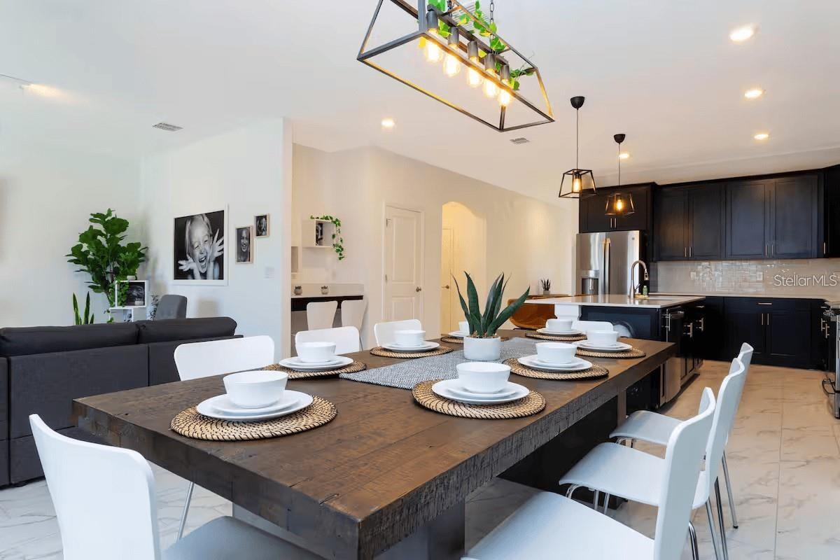 Image 5 of 31 For 1013 Leader Street