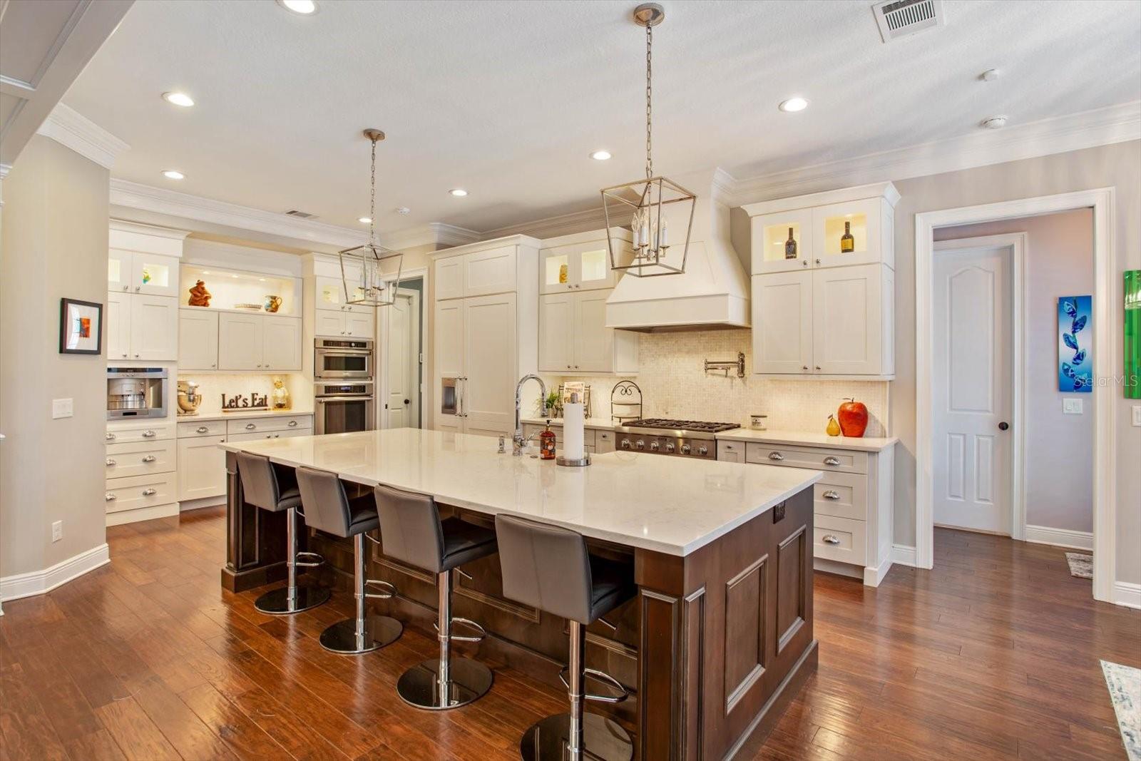 Image 4 of 52 For 6252 Blakeford Dr