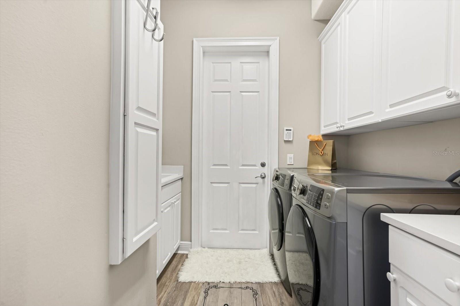 Image 16 of 41 For 10370 Trout Road