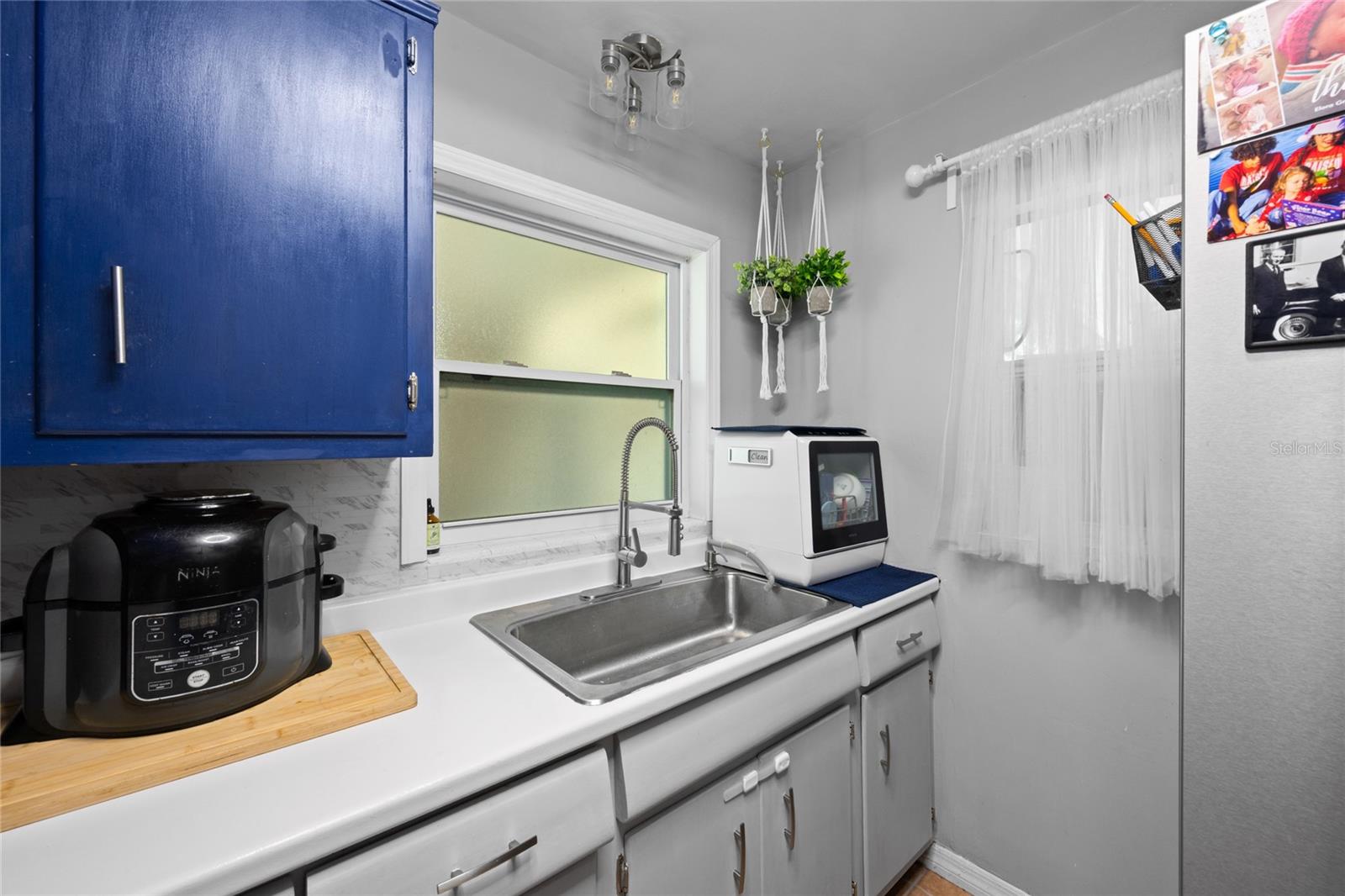 Image 13 of 34 For 150 Edgemon Avenue