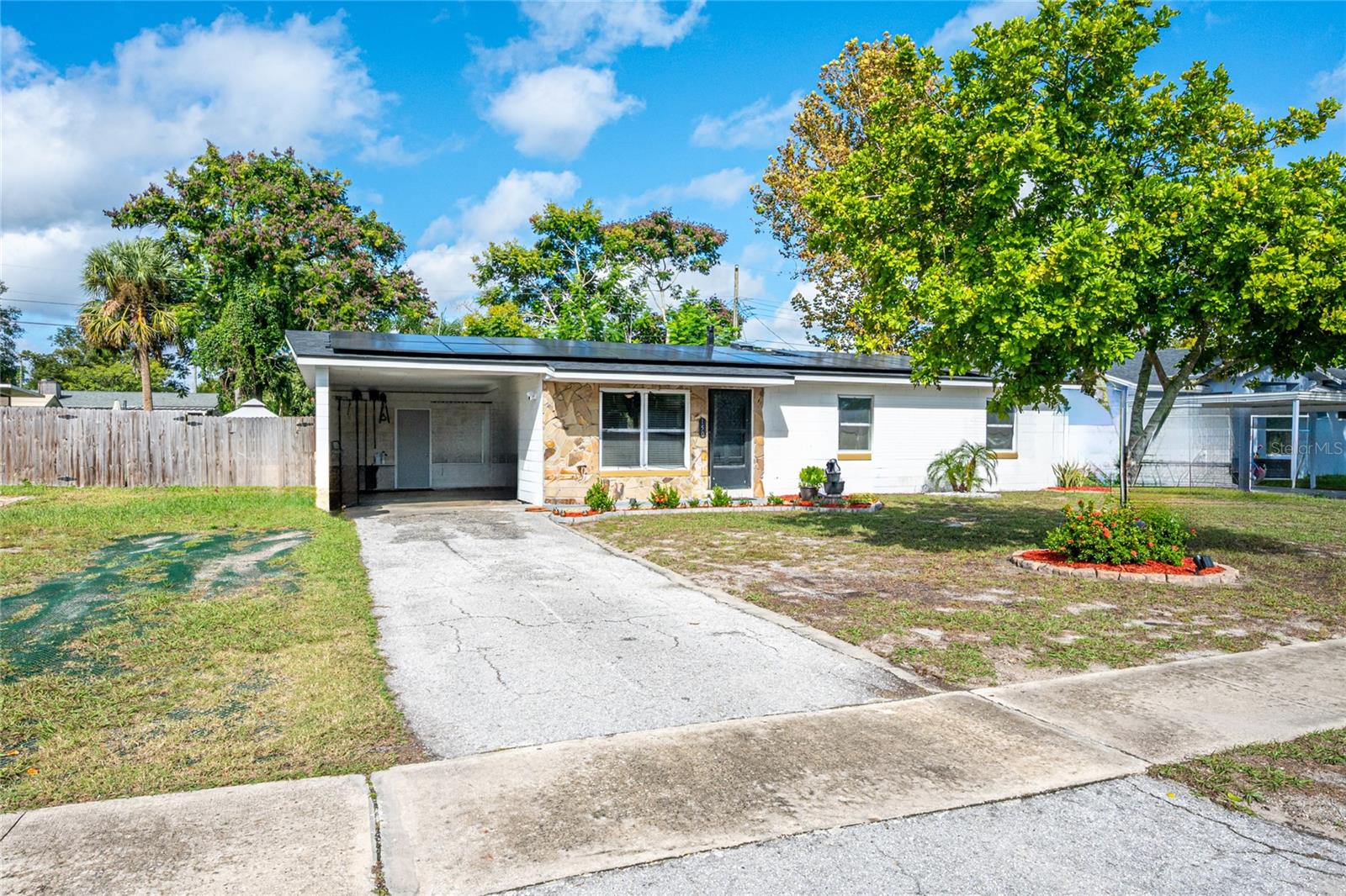 Image 2 of 34 For 150 Edgemon Avenue