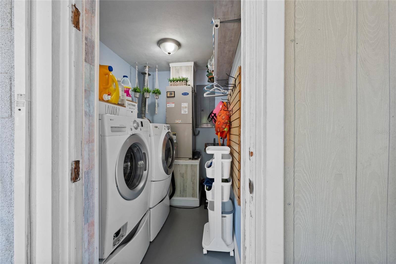 Image 21 of 34 For 150 Edgemon Avenue