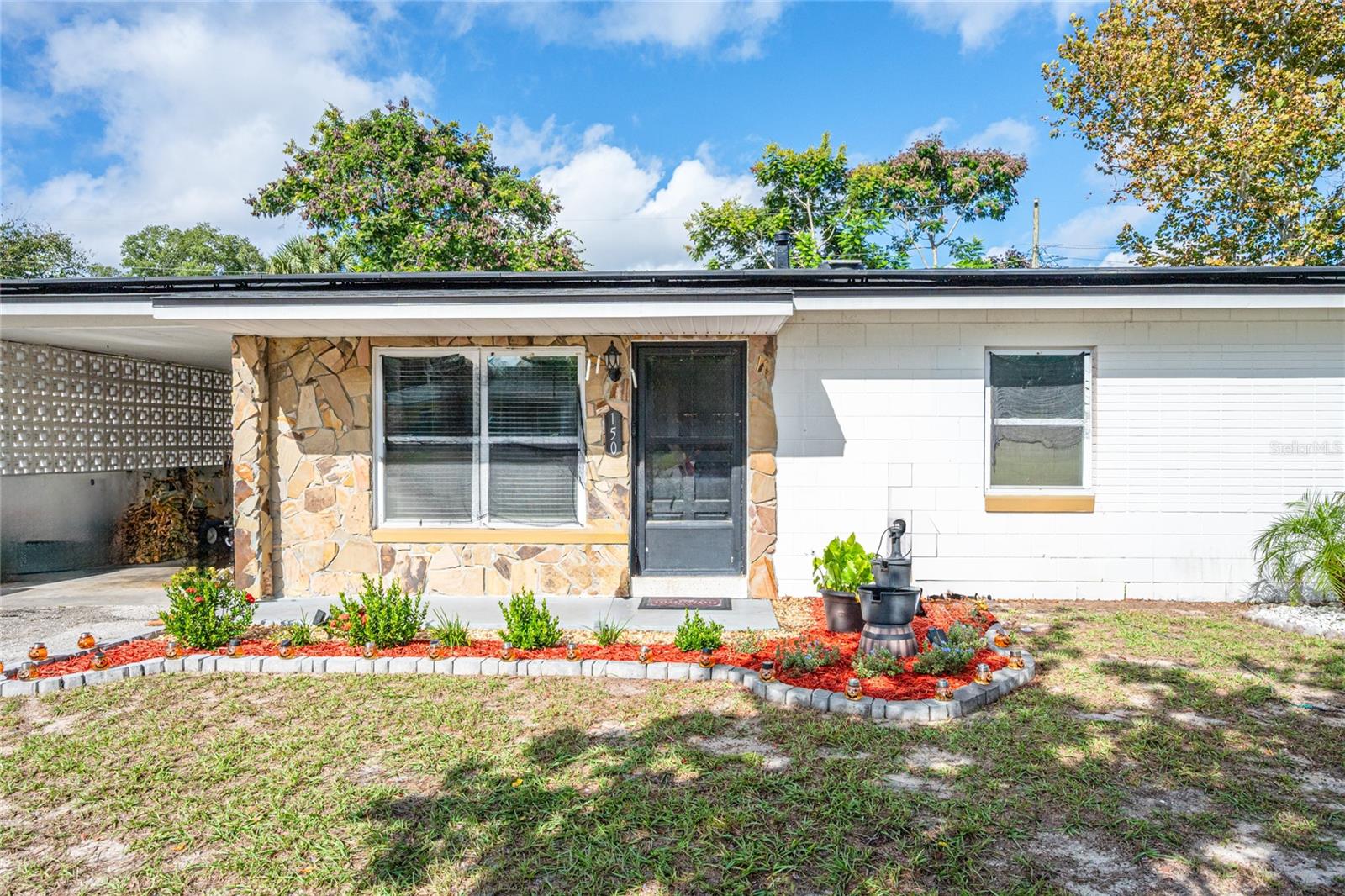 Image 4 of 34 For 150 Edgemon Avenue