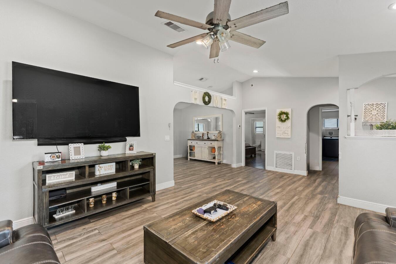 Image 5 of 26 For 3646 Ondich Road