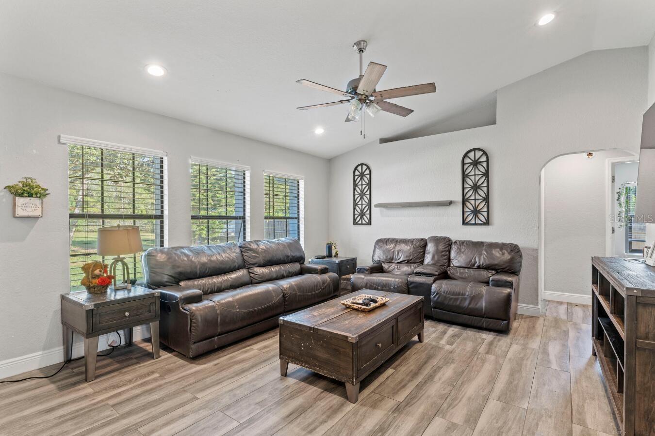 Image 6 of 26 For 3646 Ondich Road