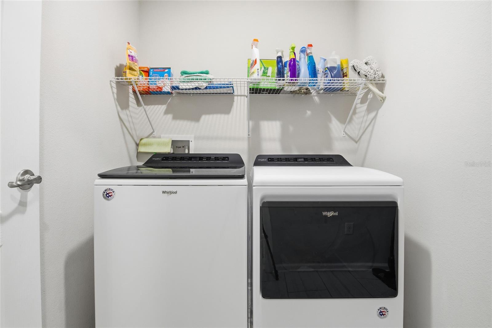 Image 29 of 48 For 594 Palace Drive