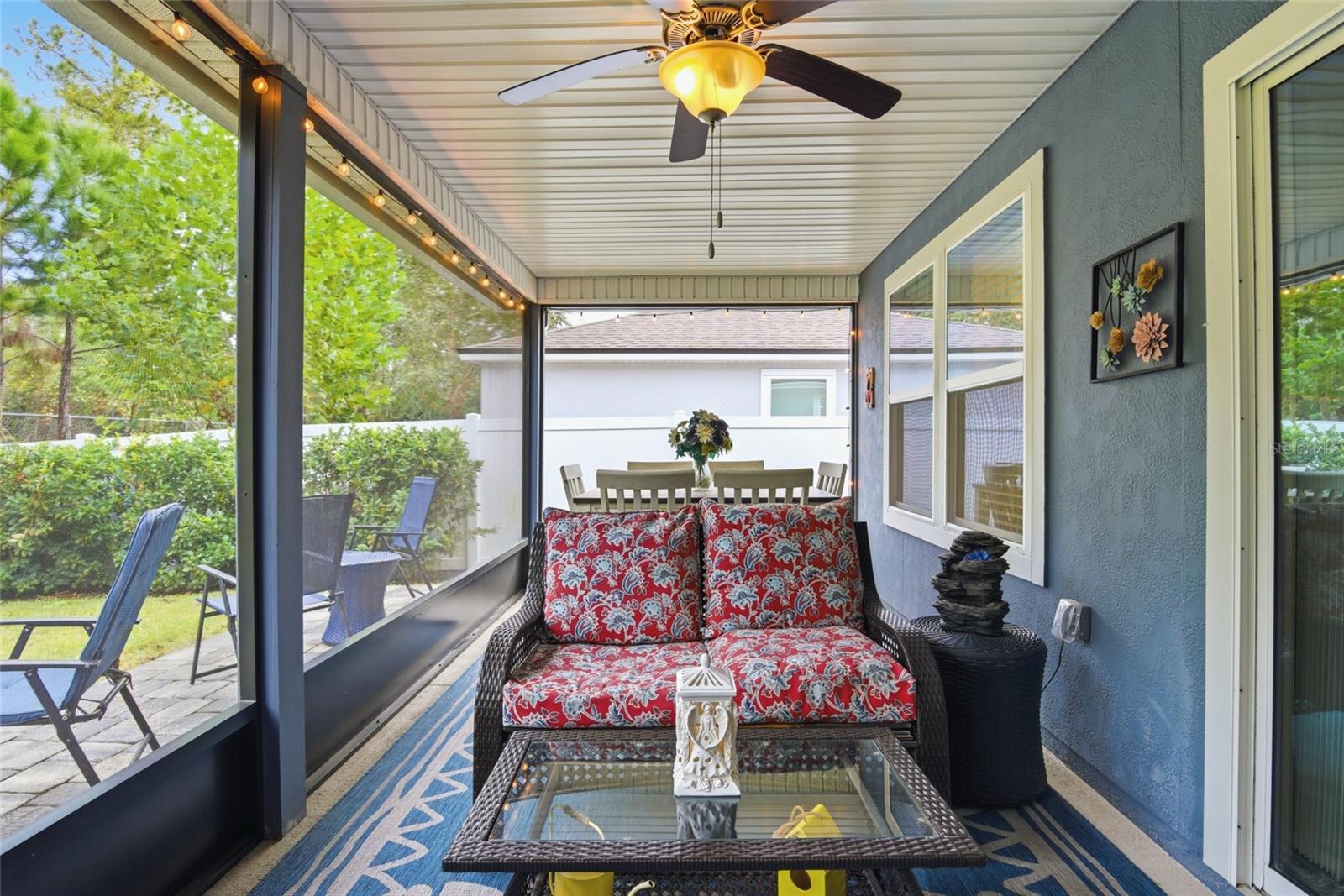 Image 31 of 48 For 594 Palace Drive