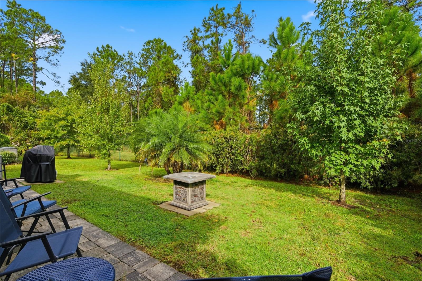 Image 33 of 48 For 594 Palace Drive