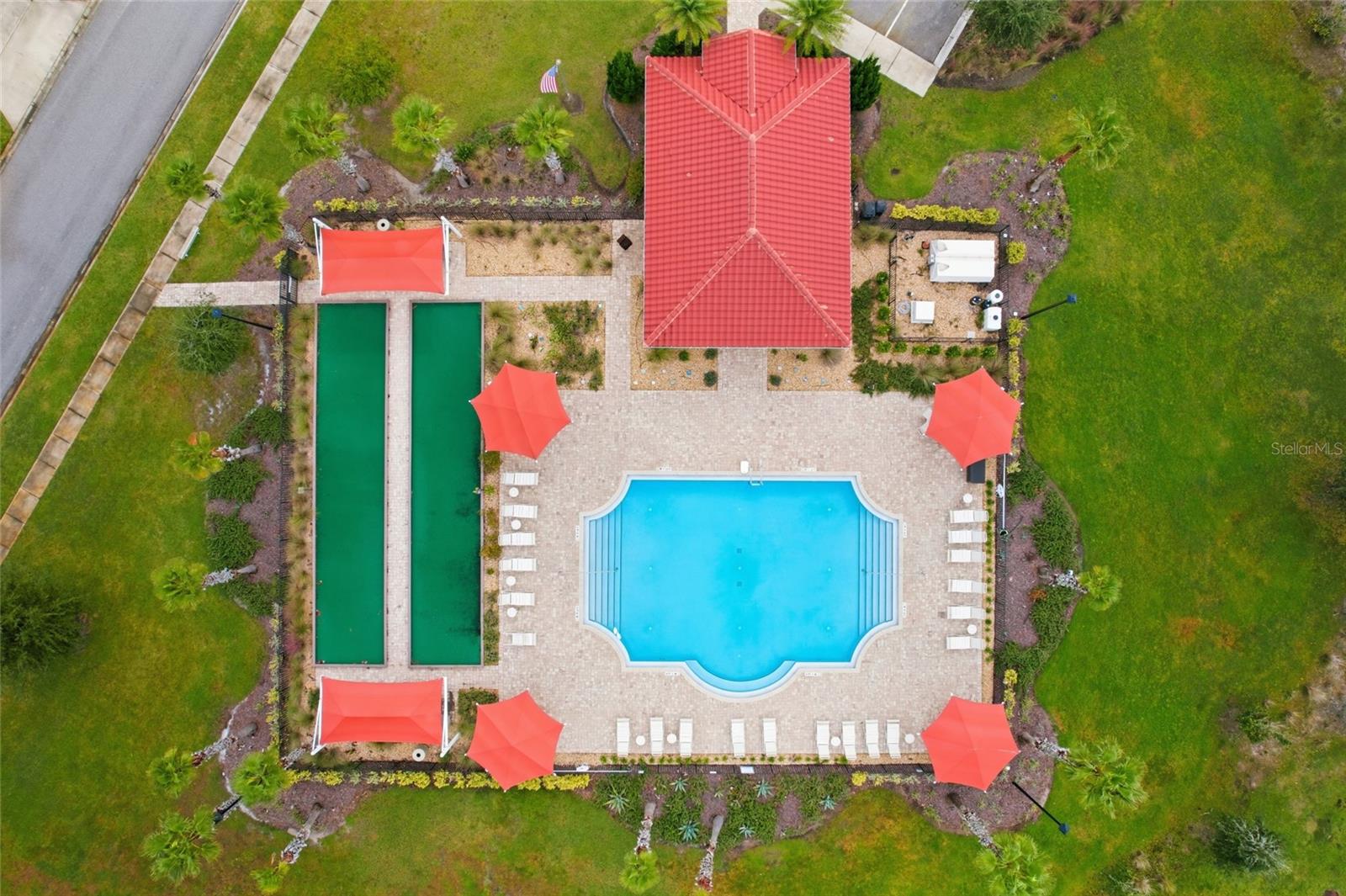 Image 39 of 48 For 594 Palace Drive