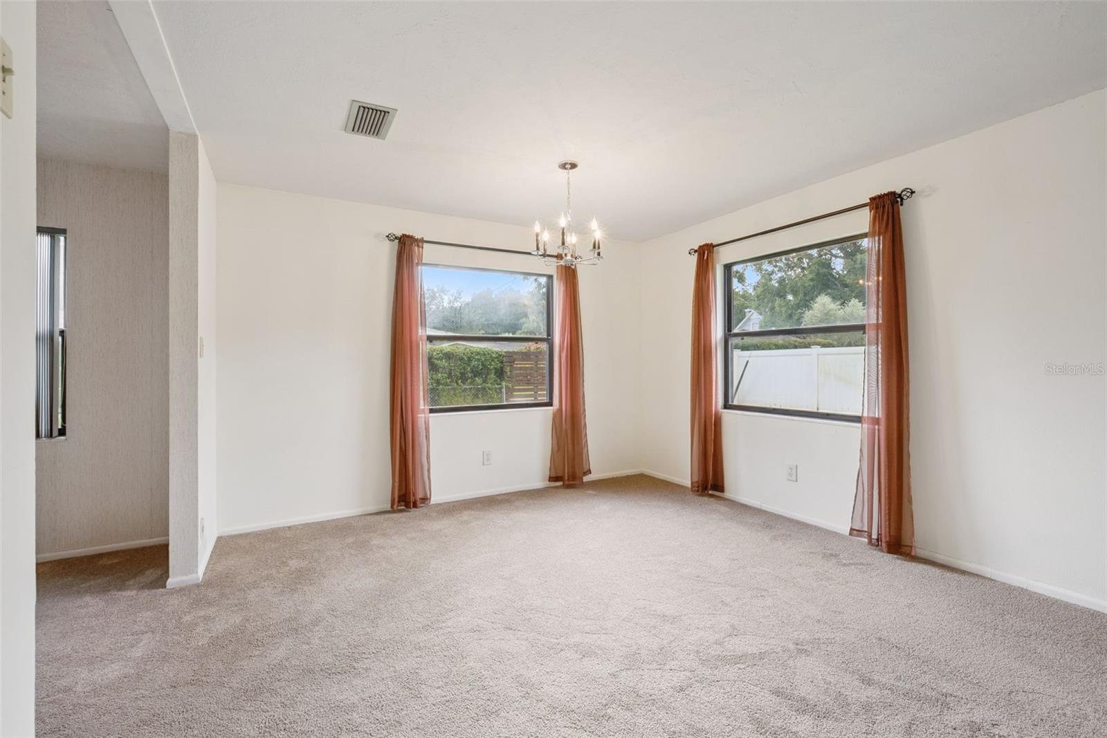 Image 13 of 49 For 2303 Washington Avenue