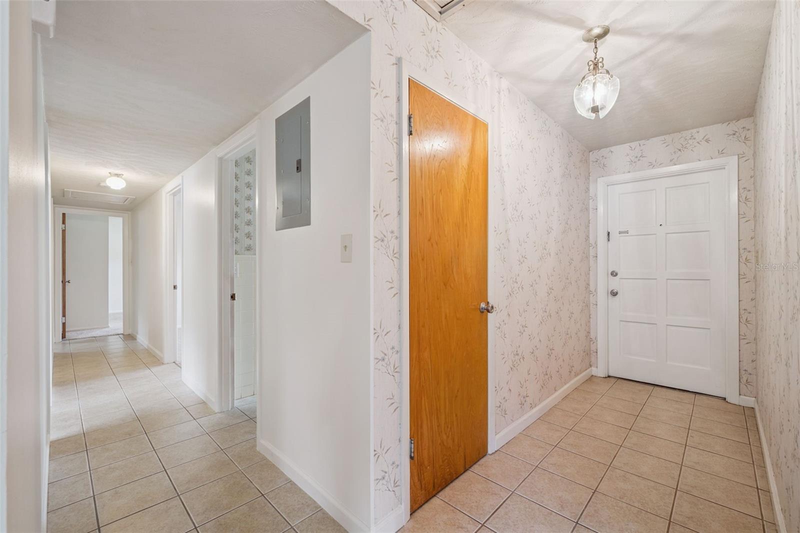 Image 3 of 49 For 2303 Washington Avenue