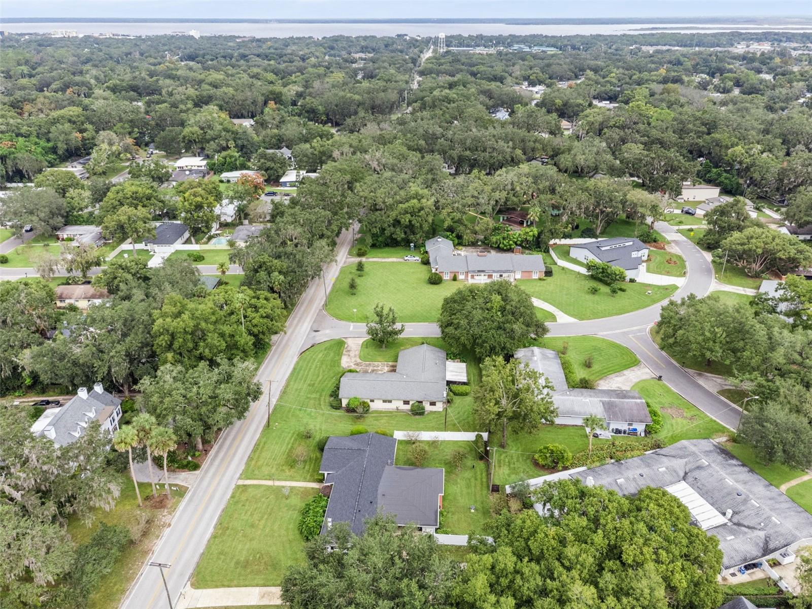 Image 37 of 49 For 2303 Washington Avenue