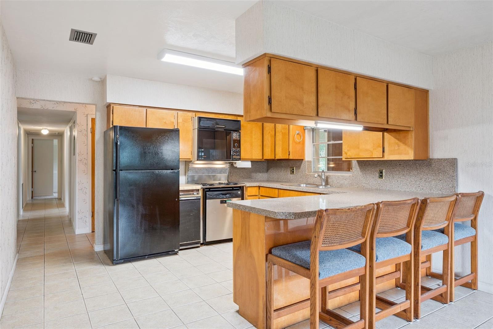 Image 6 of 49 For 2303 Washington Avenue