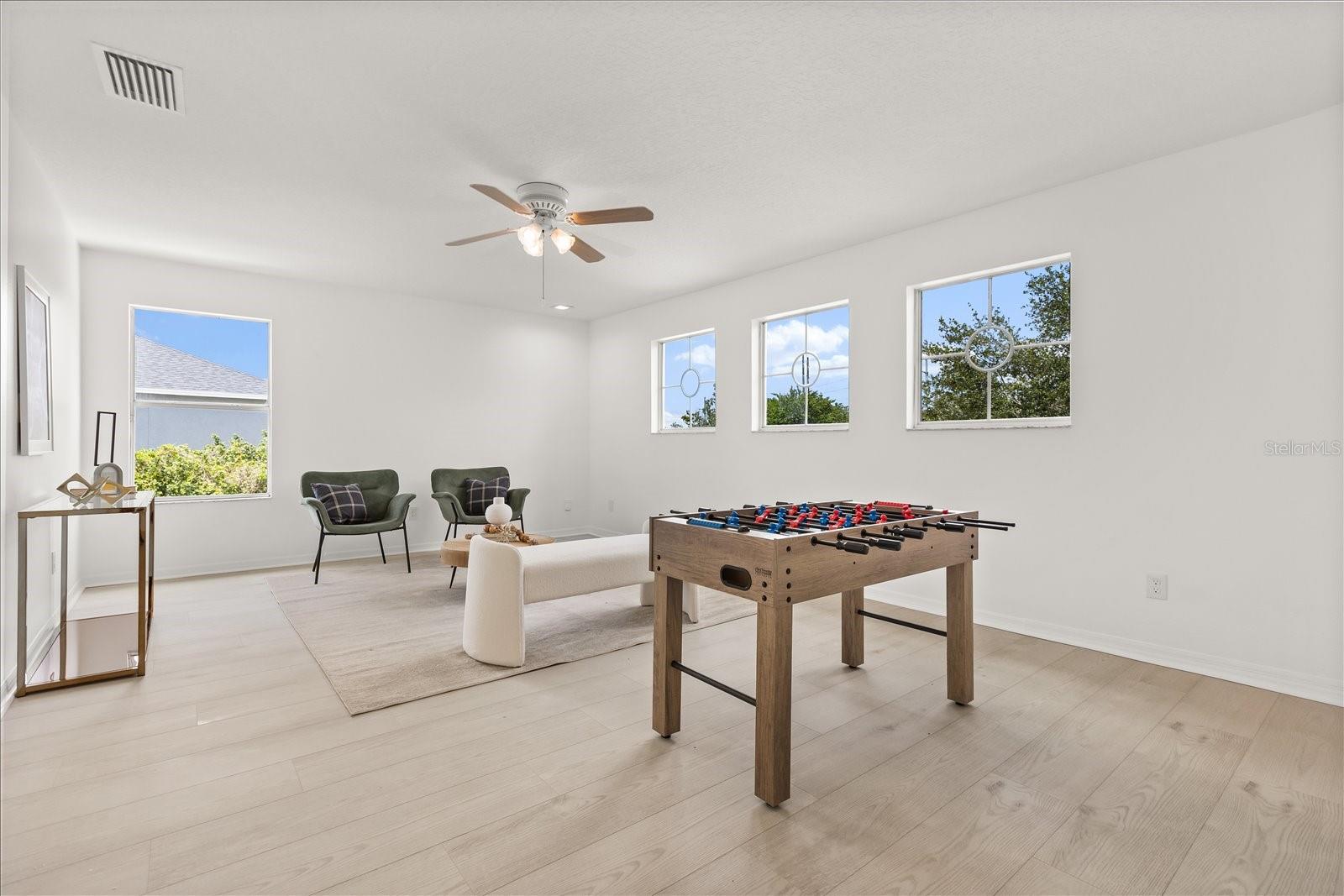 Image 19 of 38 For 14927 Faversham Circle