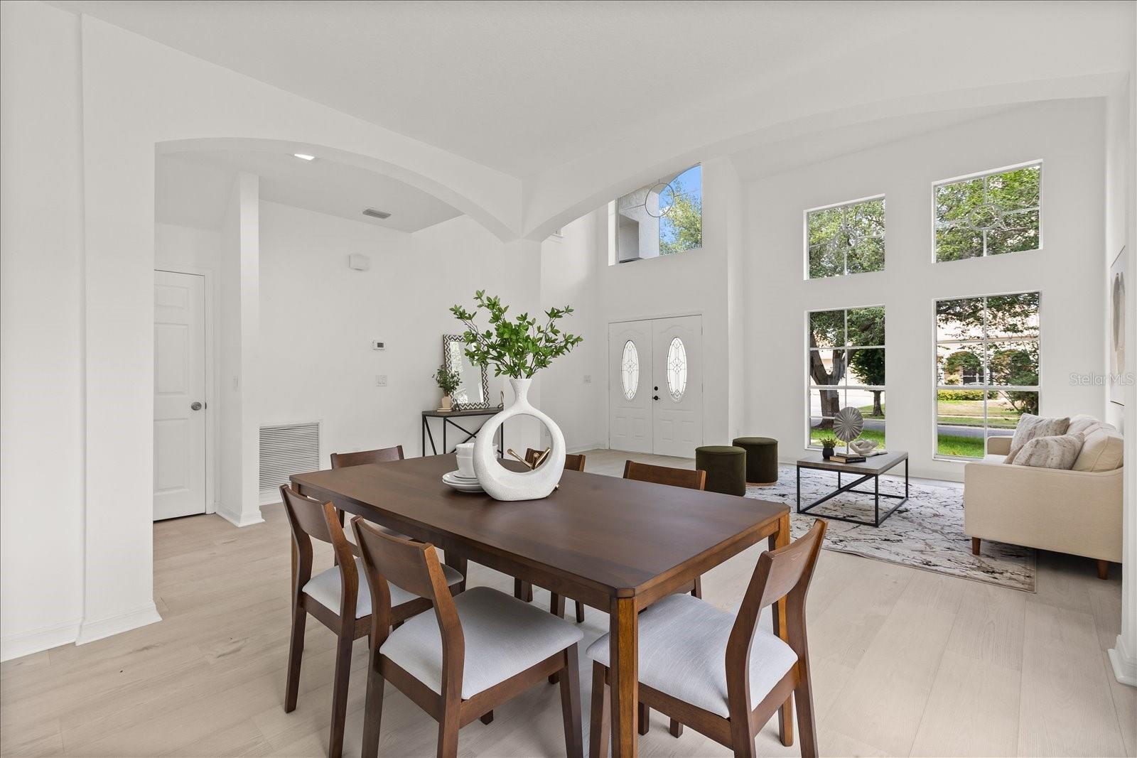 Image 6 of 38 For 14927 Faversham Circle