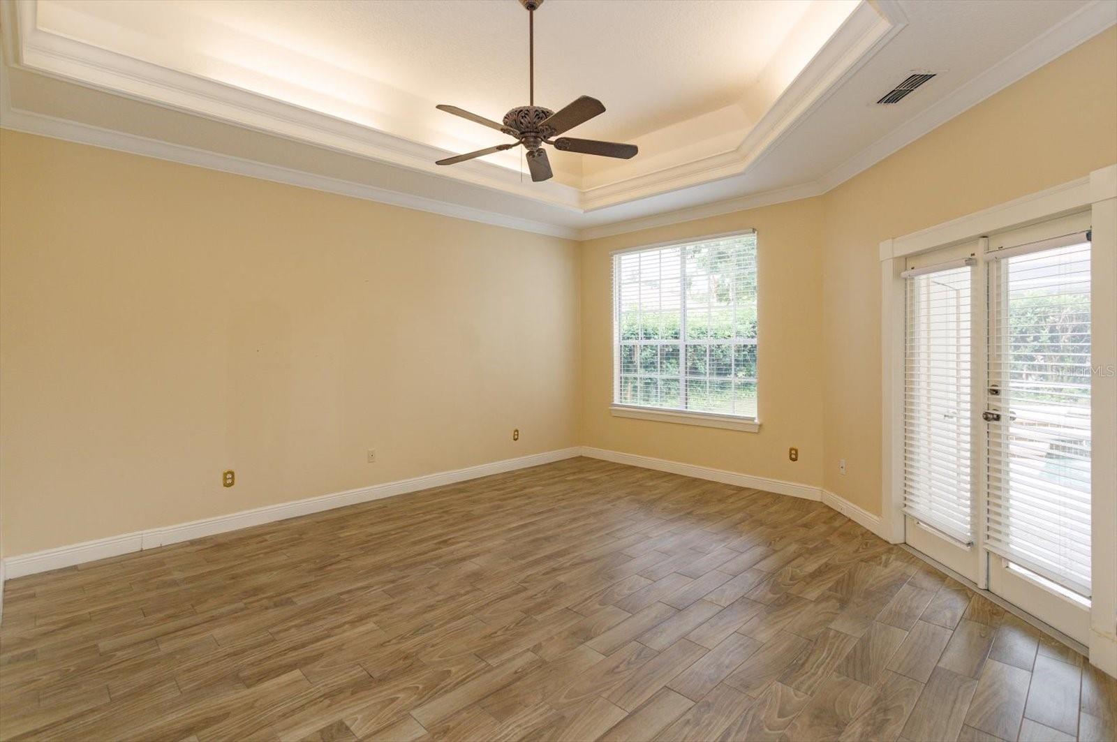 Image 13 of 26 For 4829 Shoreline Circle