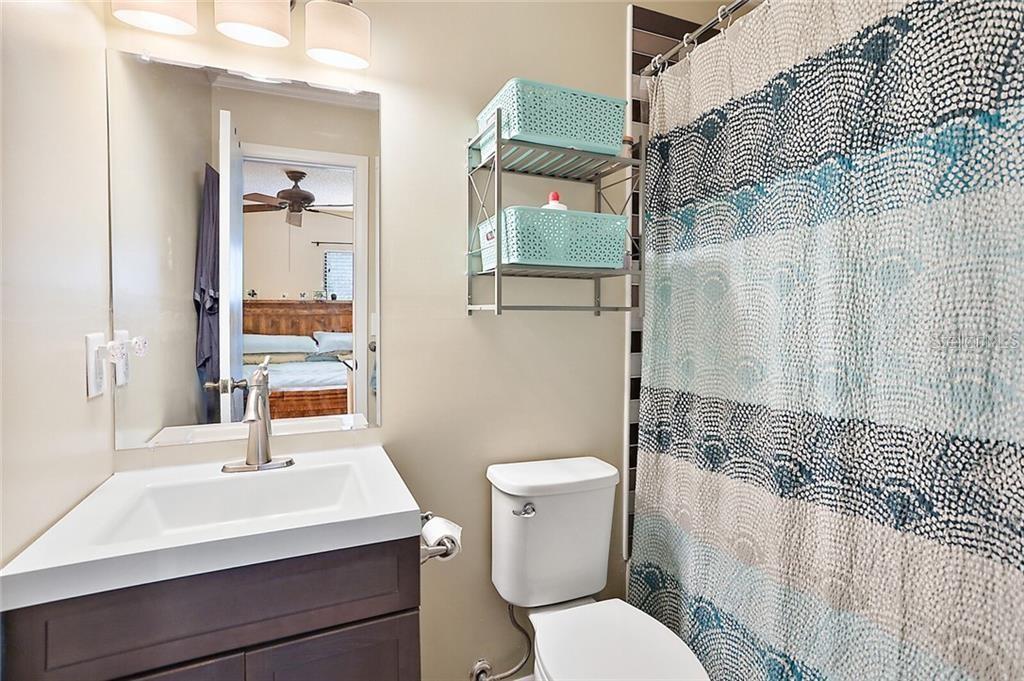 Image 16 of 25 For 1355 Casa Park Circle