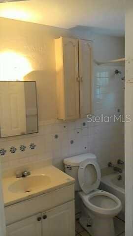 Image 3 of 6 For 1022 24th Street