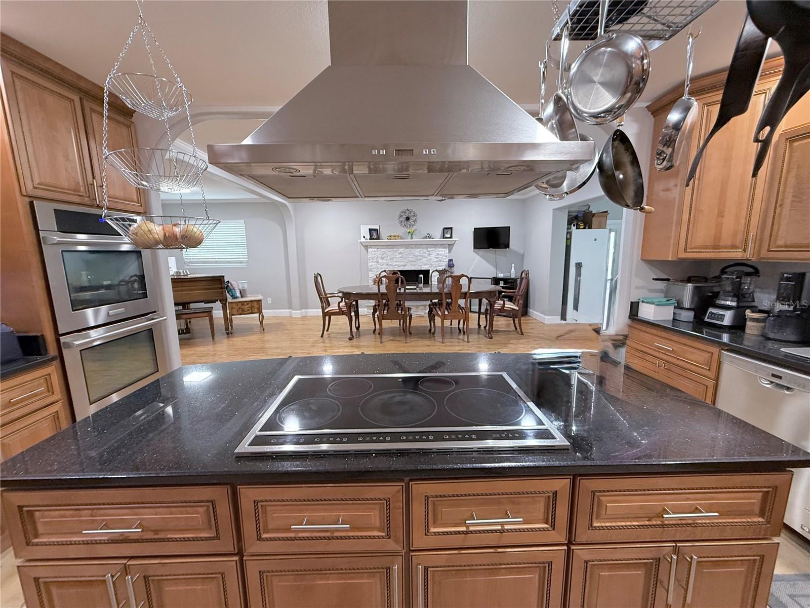 Image 9 of 27 For 731 Northwood Circle