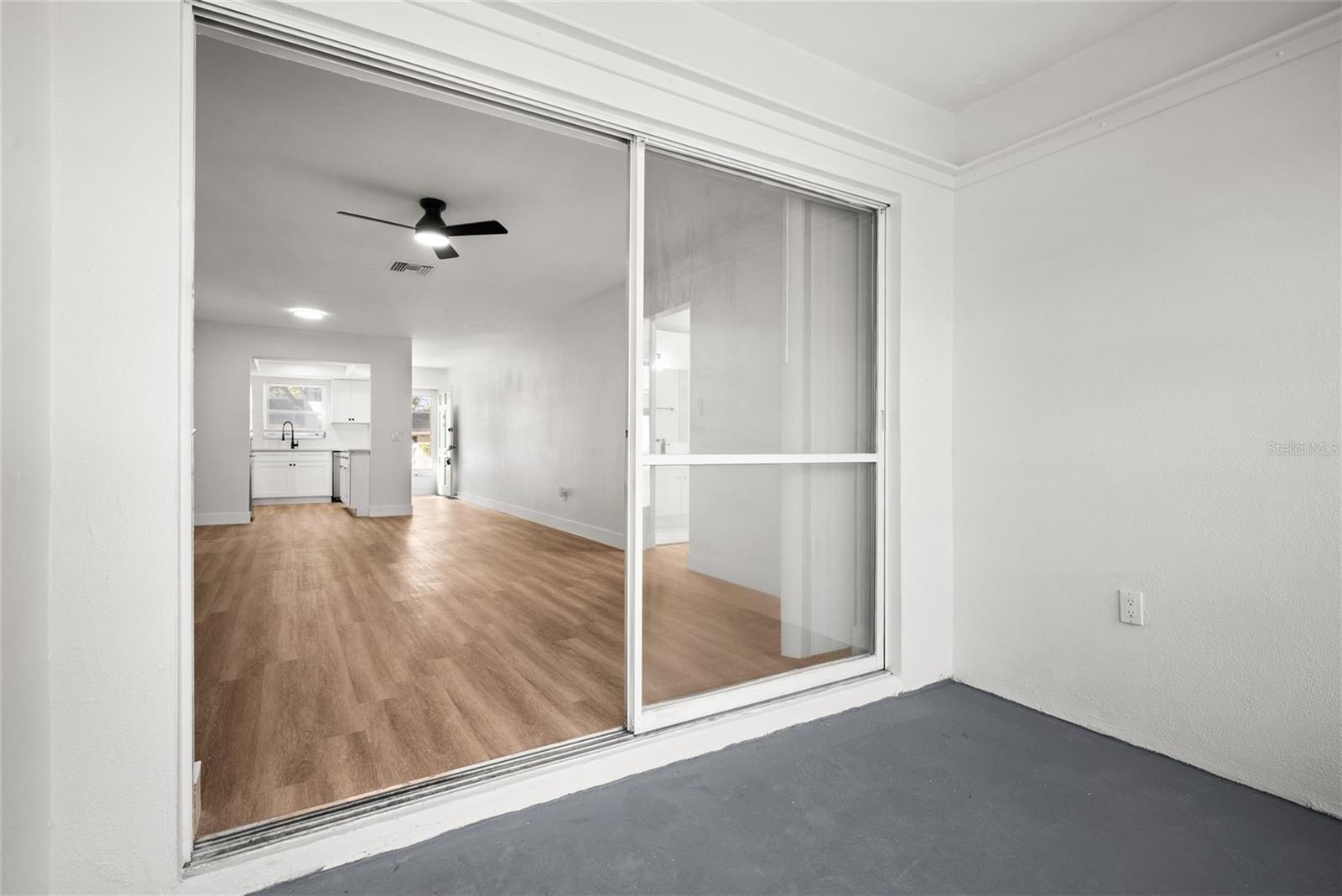 Image 18 of 23 For 1465 Normandy Park Drive 4