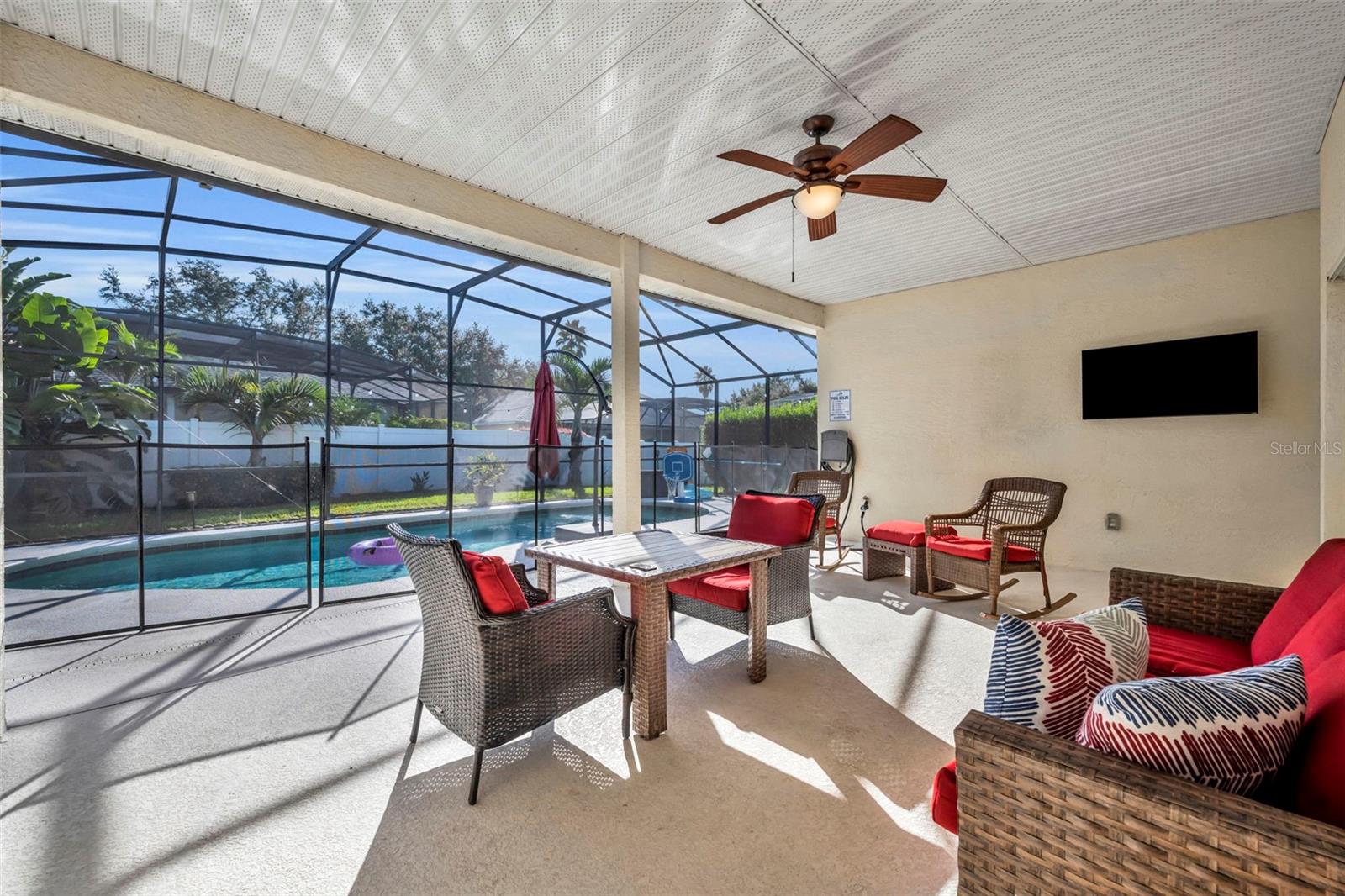 Image 19 of 20 For 333 Burford Circle