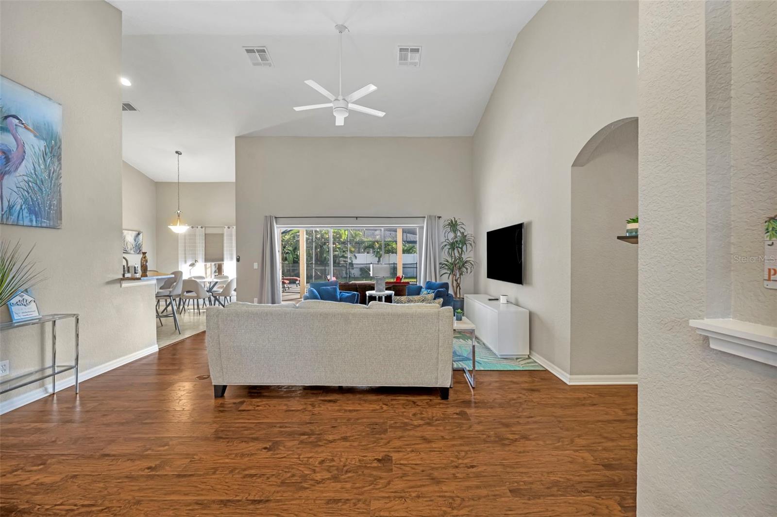 Image 3 of 20 For 333 Burford Circle