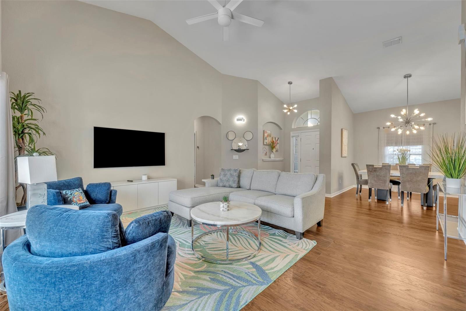 Image 5 of 20 For 333 Burford Circle