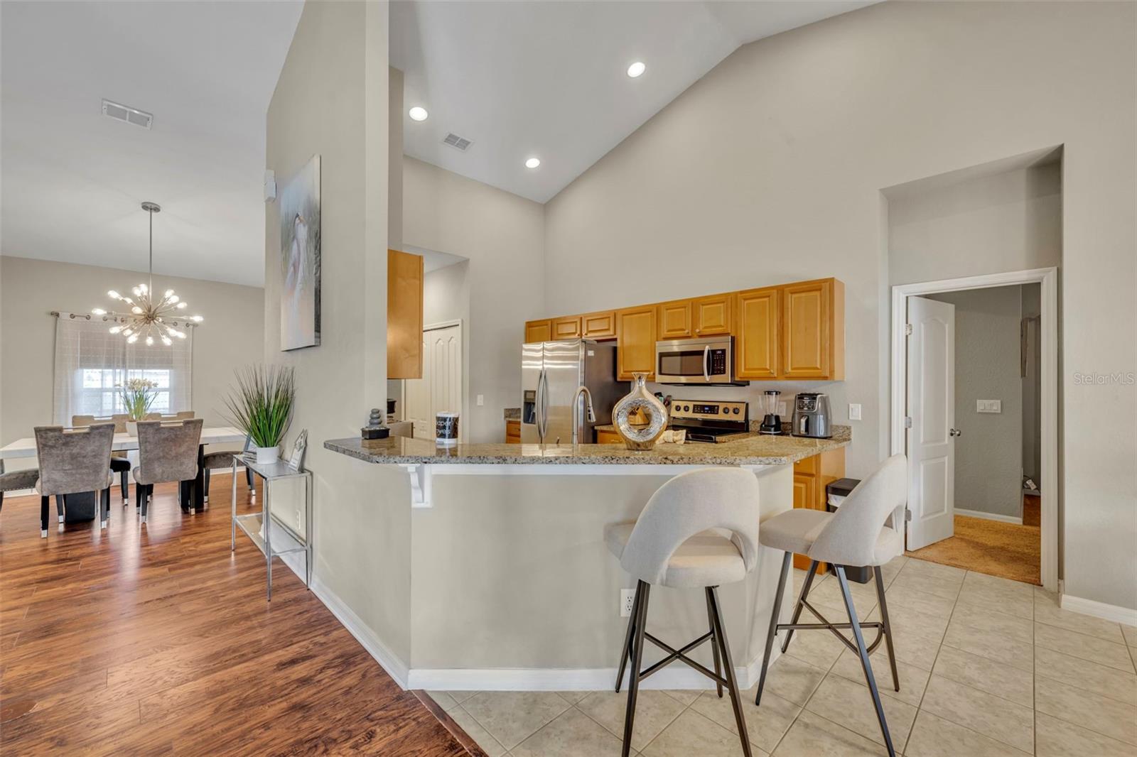 Image 9 of 20 For 333 Burford Circle