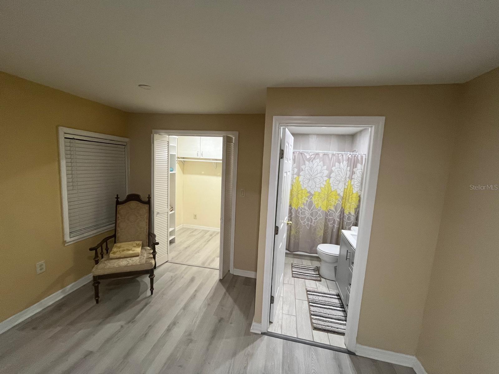 Image 5 of 13 For 239 Indiana Avenue