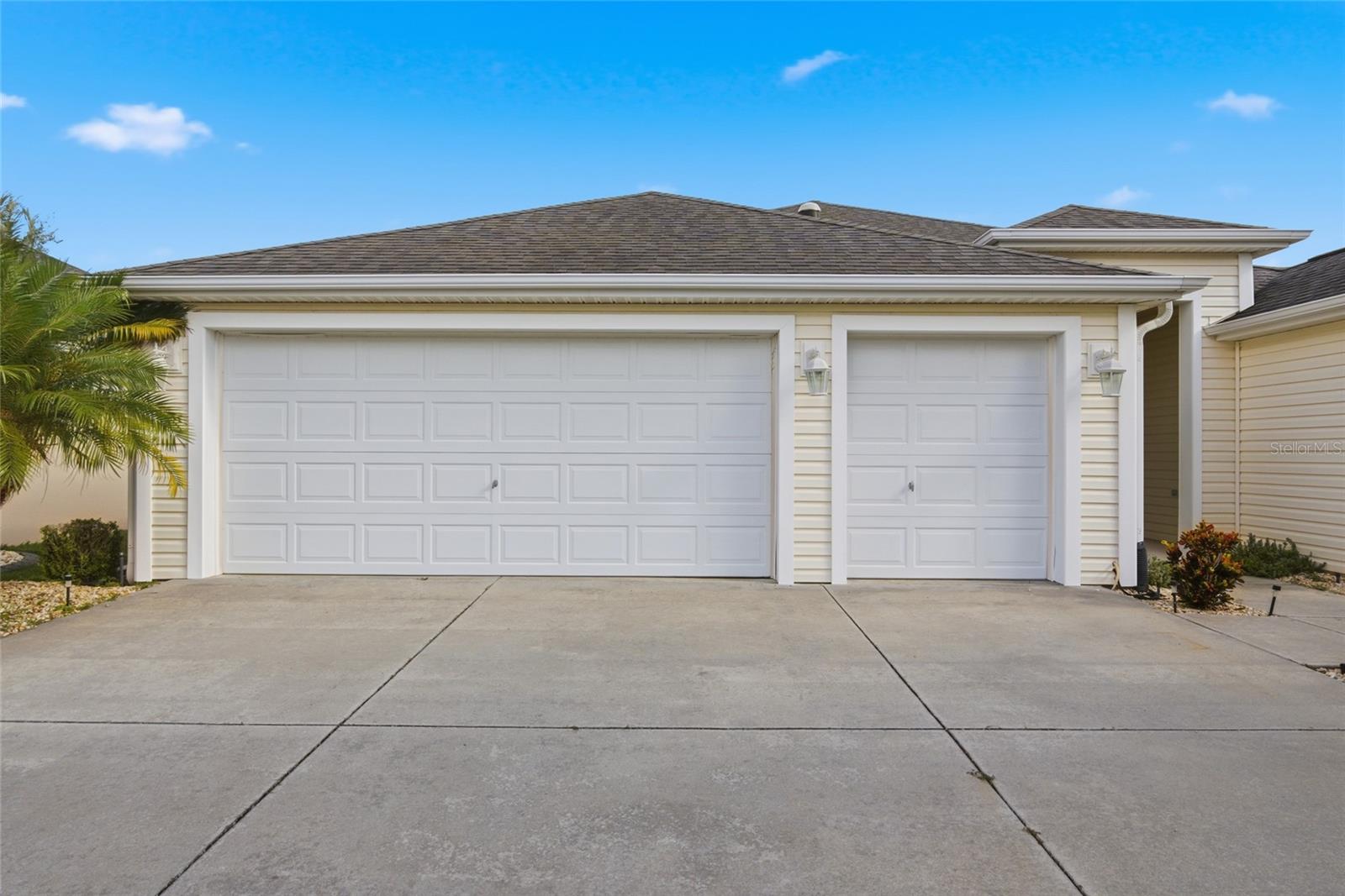 Image 26 of 42 For 1923 Useppa Oaks Lane