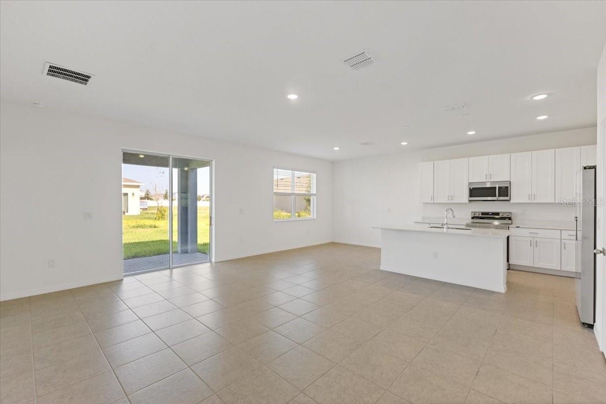 Image 4 of 14 For 163 Bottle Brush