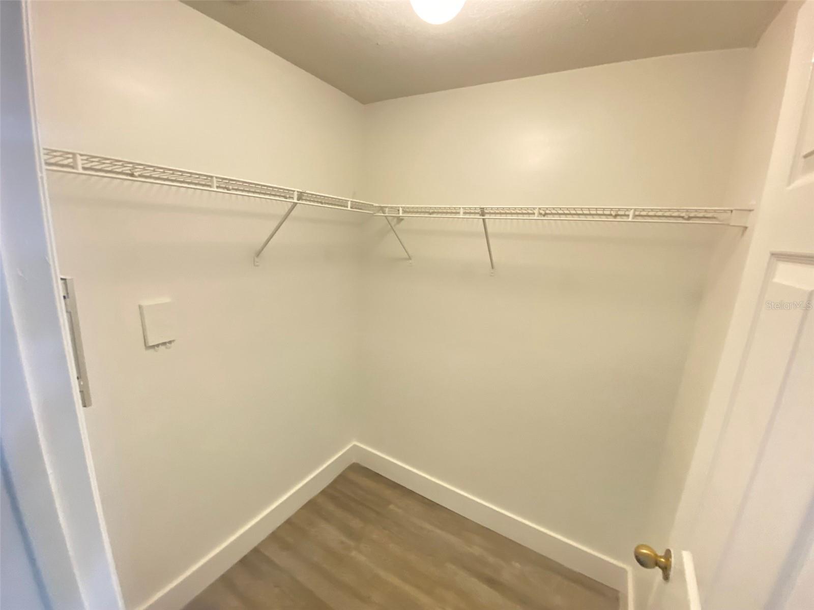 Image 16 of 26 For 10831 Windsor Walk Drive 306