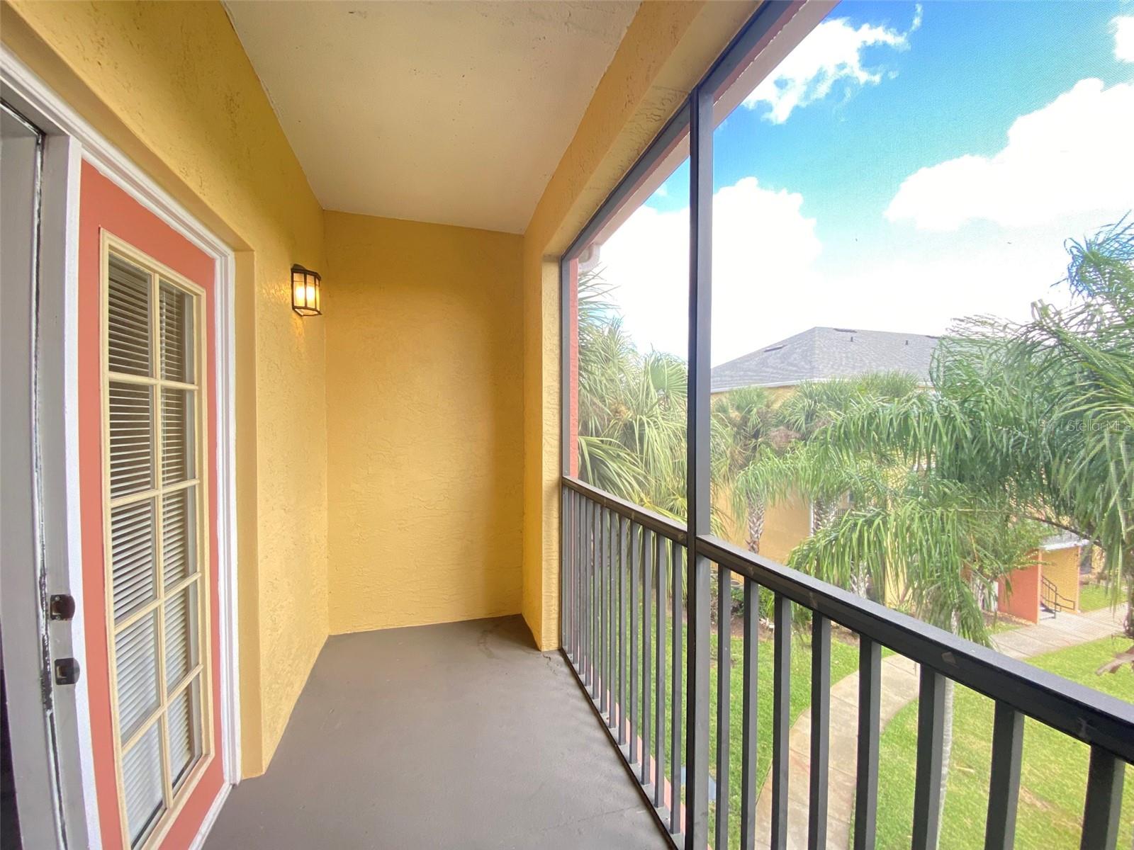 Image 19 of 26 For 10831 Windsor Walk Drive 306