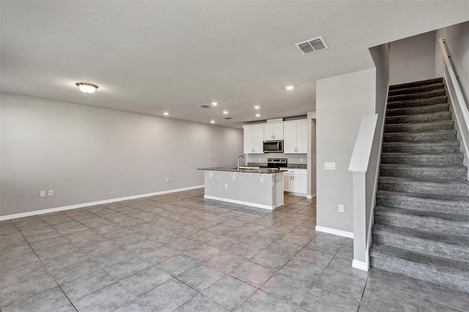 Image 16 of 53 For 1073 Desert Candle Drive