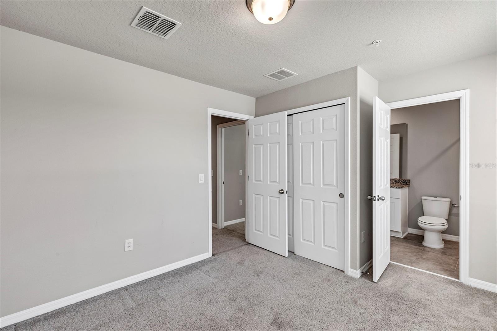 Image 19 of 53 For 1073 Desert Candle Drive