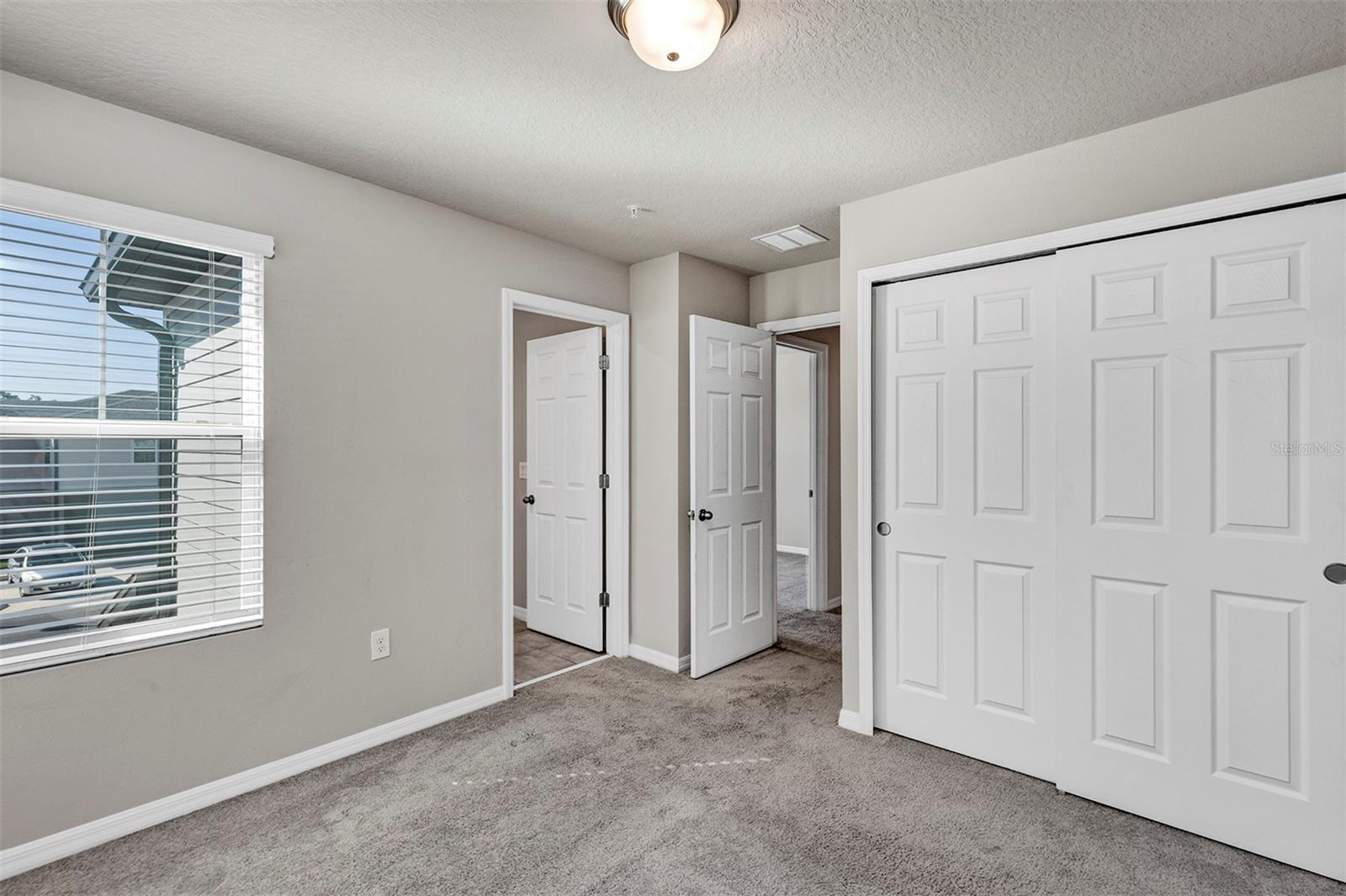 Image 23 of 53 For 1073 Desert Candle Drive