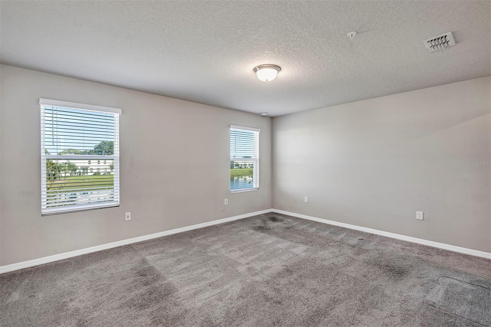 Image 27 of 53 For 1073 Desert Candle Drive