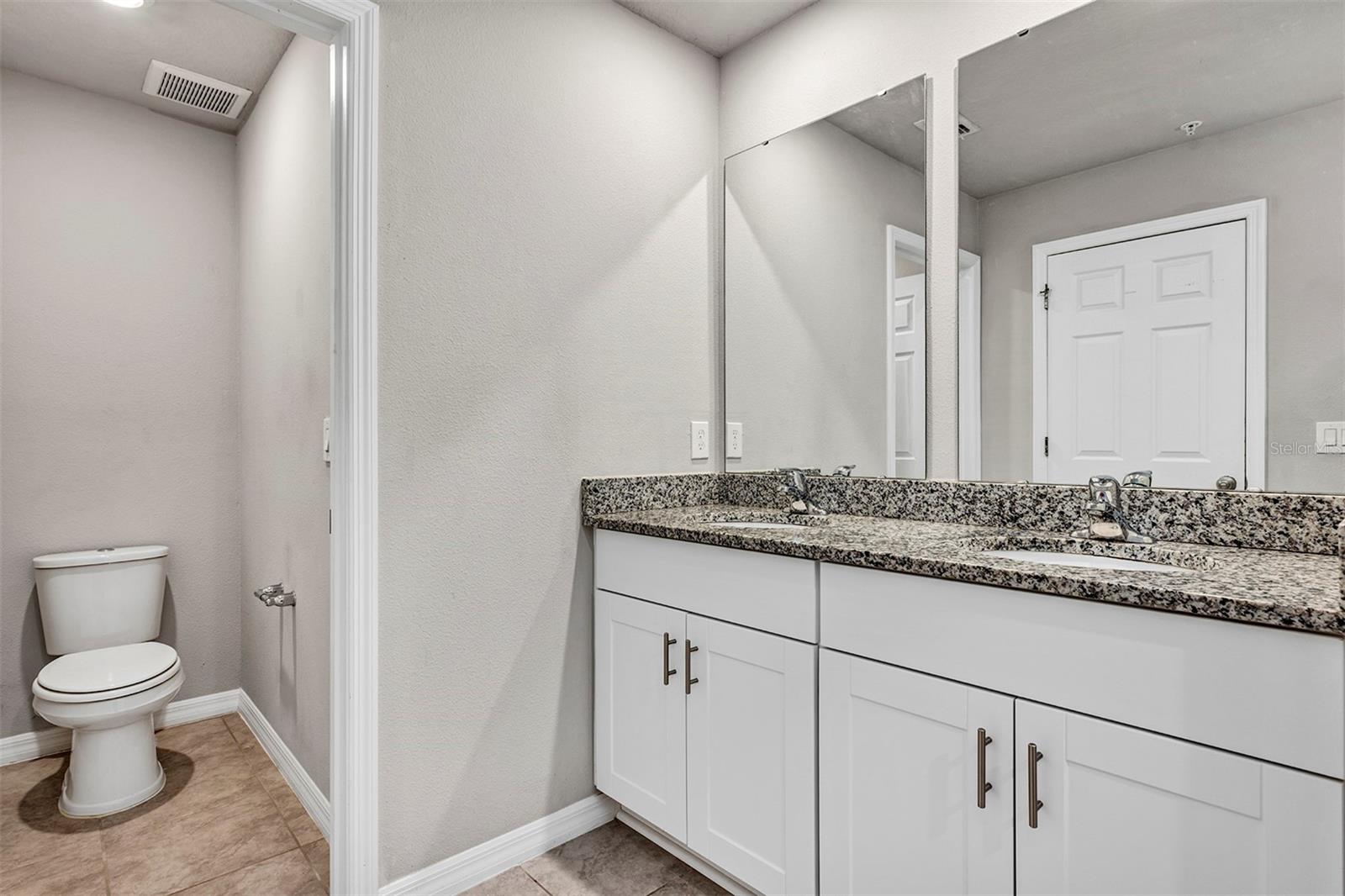 Image 33 of 53 For 1073 Desert Candle Drive