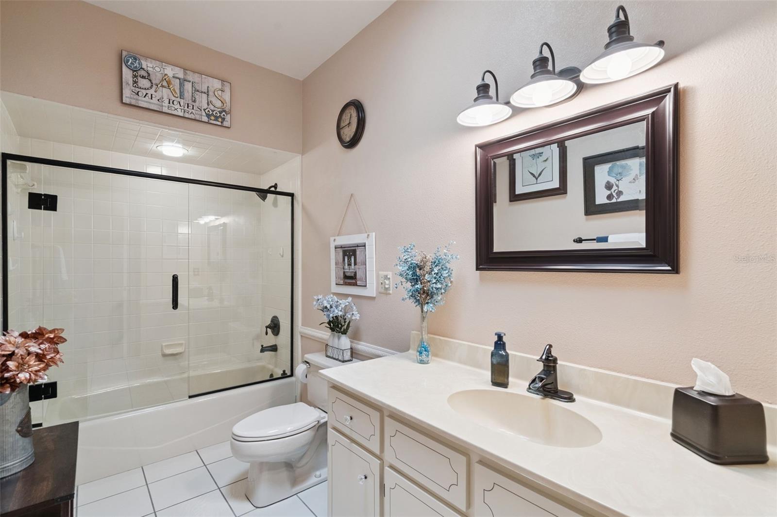 Image 13 of 40 For 2425 Pine Way