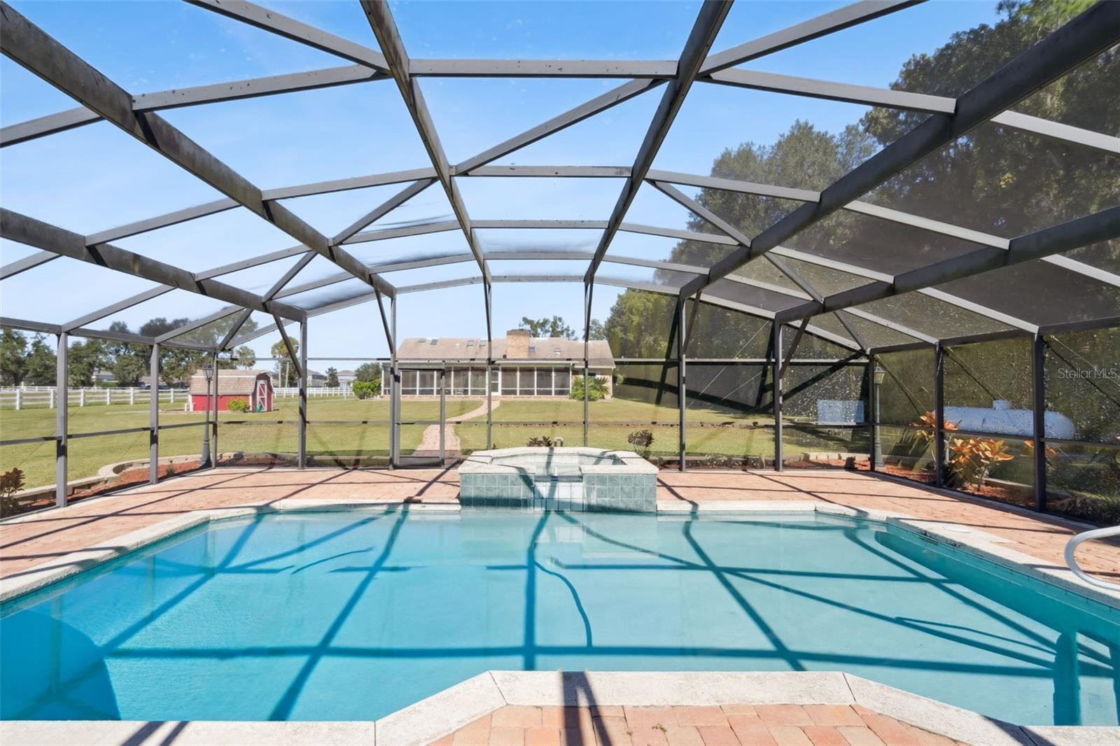 Image 19 of 40 For 2425 Pine Way