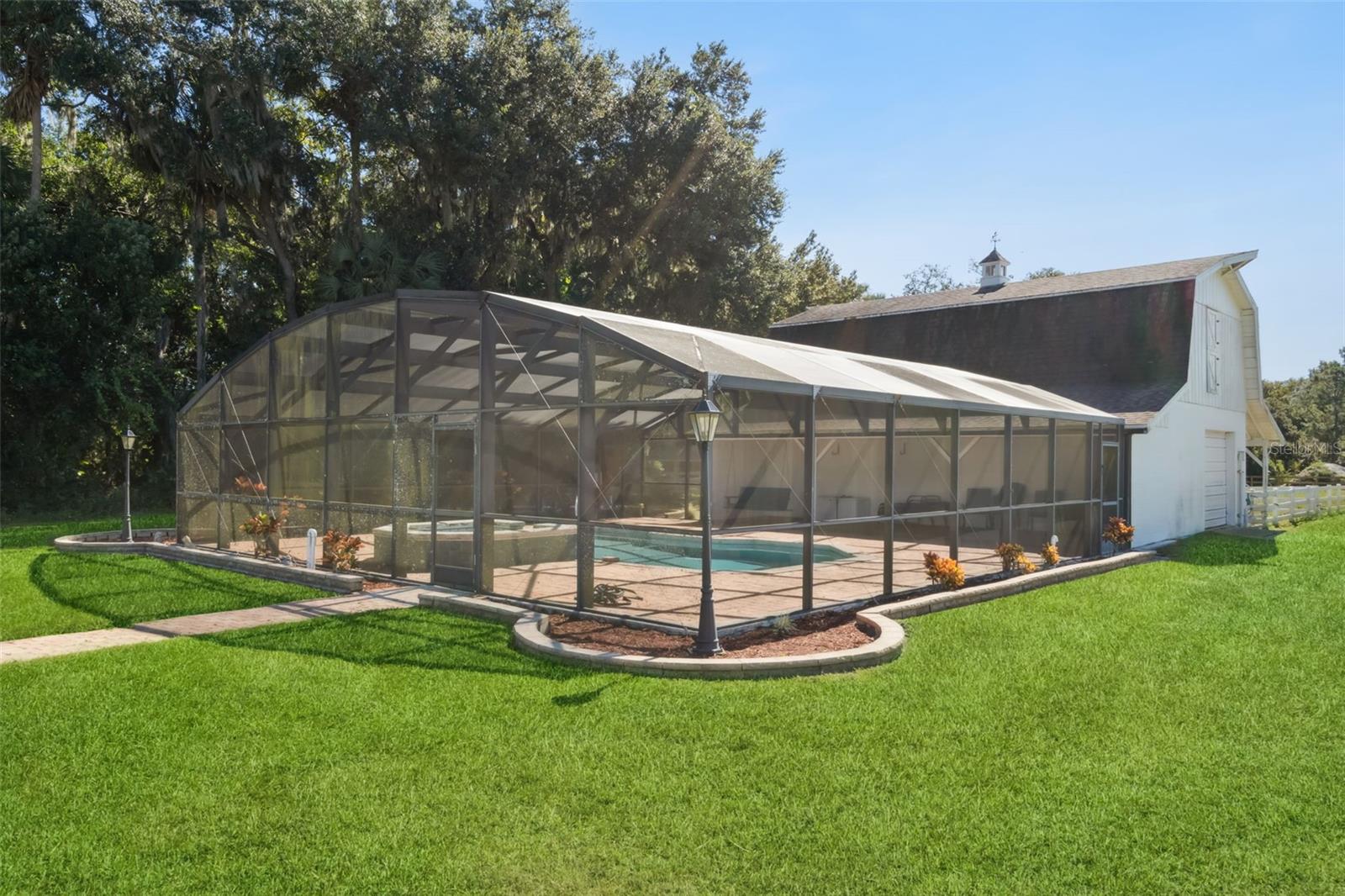 Image 20 of 40 For 2425 Pine Way